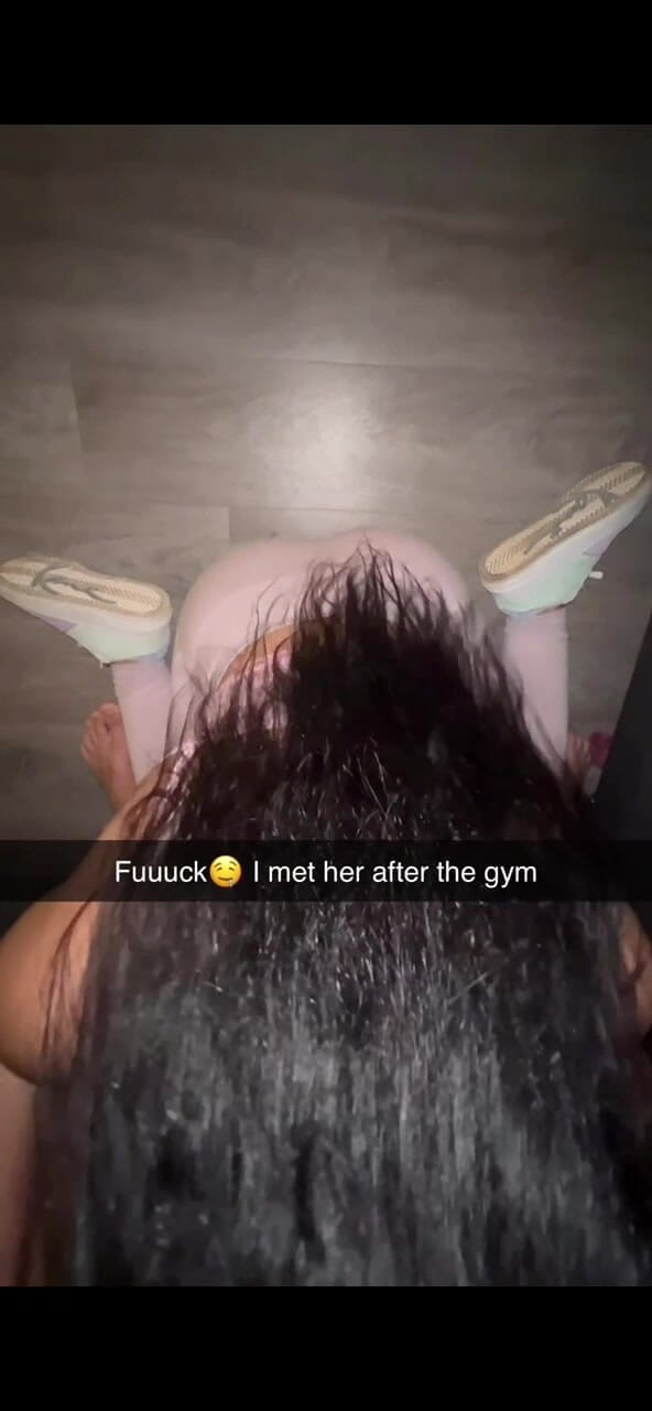 Celineandcesco: Snapchat Geschichte: 18 Jährige Vergebene Im Fitnessstudio Mit Heißem Blowjob