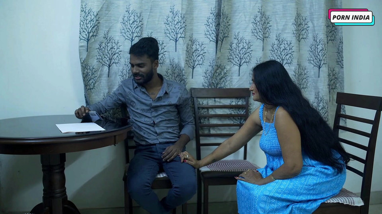 Porn India Studio: Горячую милфу дези жестко трахают