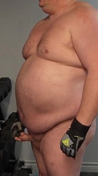 Muskel chub björn tränar