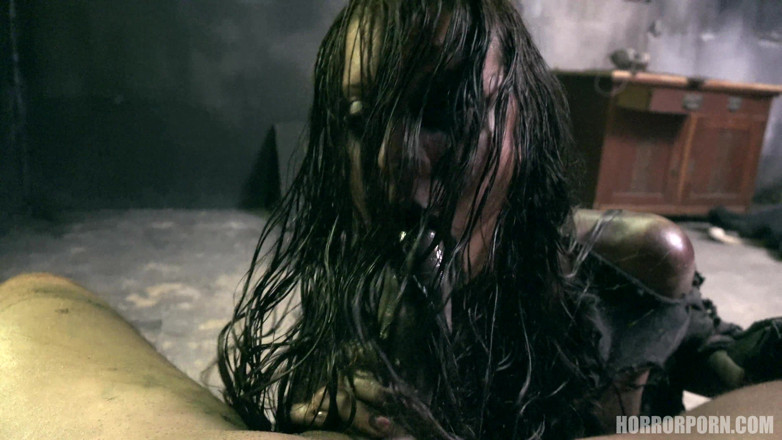 Horror porn: Horror Porn 22 Evil Dead