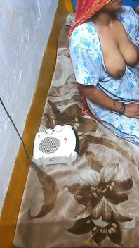 Desi Indian Naukrani Gandi Galiya Sex Chudai Video