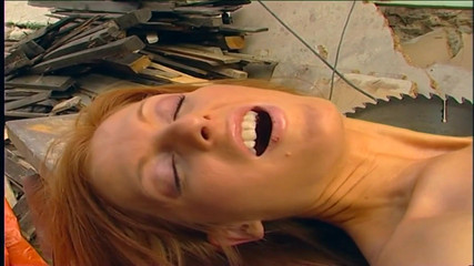 SEXUAL SIN: Sexy zadky scéna 3 Hezká štíhlá blondýnka si užívá šukání zezadu venku