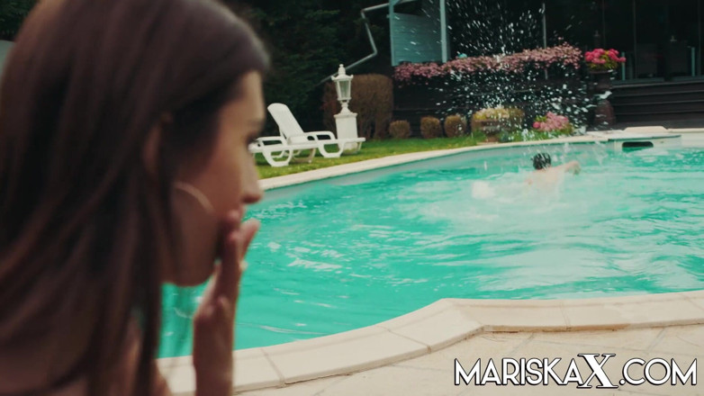 Mariska x: 18세 이상 야외에서 따먹기