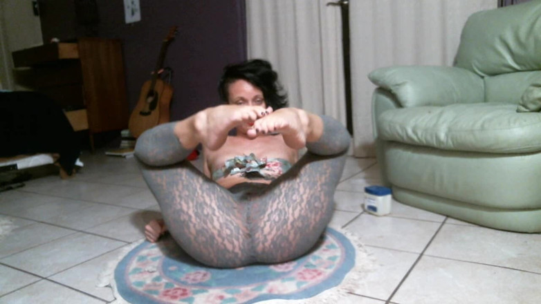 Goddess Vivian Leigh: Femdom Footjob Tease and Denial