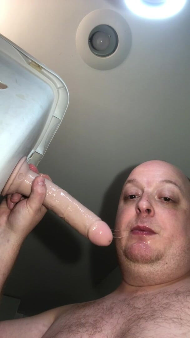 Charlieboy69: Deepthroat 8 inci dildo zakar raja