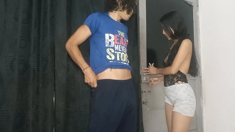 gledyxxx: Adik tiri kecil saya sangat miang kali terakhir dia melihat...