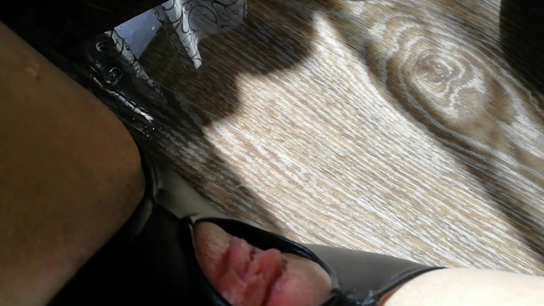 Squirt_orgasm_69: Filled the Whole Floor with a Squirt From My Wet...