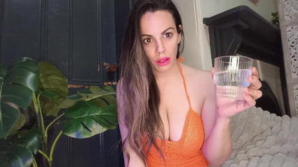 annikarain: Trigger Word Island - bagian 2 dipotong dari kain yang sama