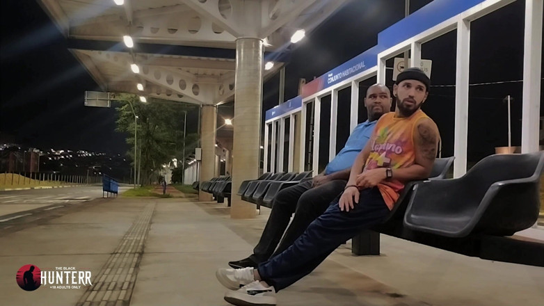 TheBlacKHunterr: Autista dell'autobus che prende un passeggero alla fermata Video 2