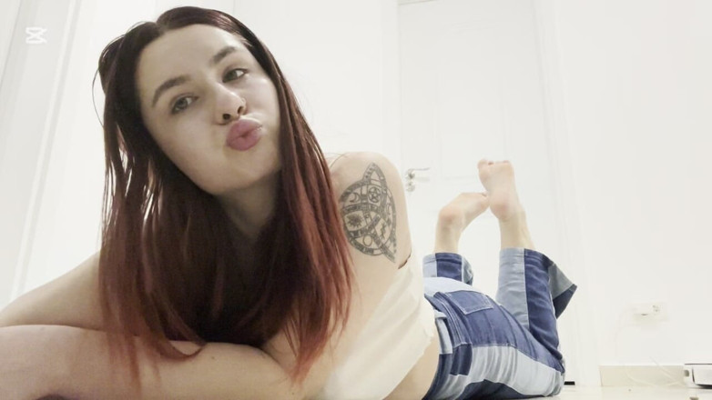 NipsAndStrips: 我想要你数我的屁！