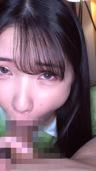 Cô vợ thanh lịch. Một cái nhìn và cô ấy biến hoàn toàn