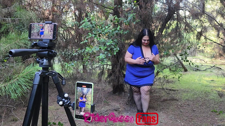 Riderqueen BBW Step Mom Latina Ebony: Riderqueen yalnız, açık havada, hayranlar için videolar
