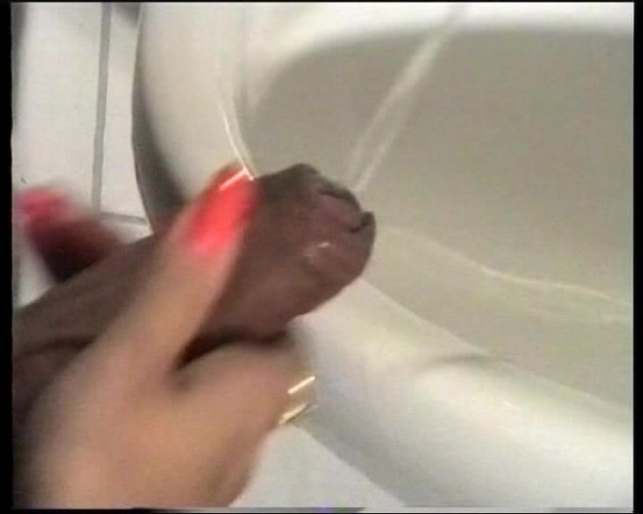 Deutsche Frauen: Blonde Slut From Germany Suck His Cock After Peeing