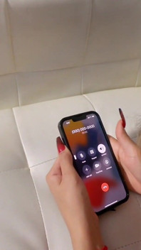 Kalani Luana dostává koule hluboko!