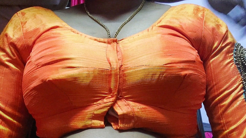 Desi Mohini: 남친과 섹스하는 배다른 여동생