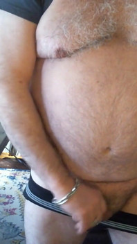 Bear Jerks off on Cam Makes Guy Watching Shoot