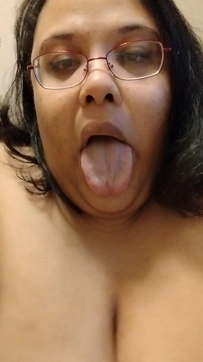 Jessica pigslut: Tlustá děvka prosí o tvého ptáka!