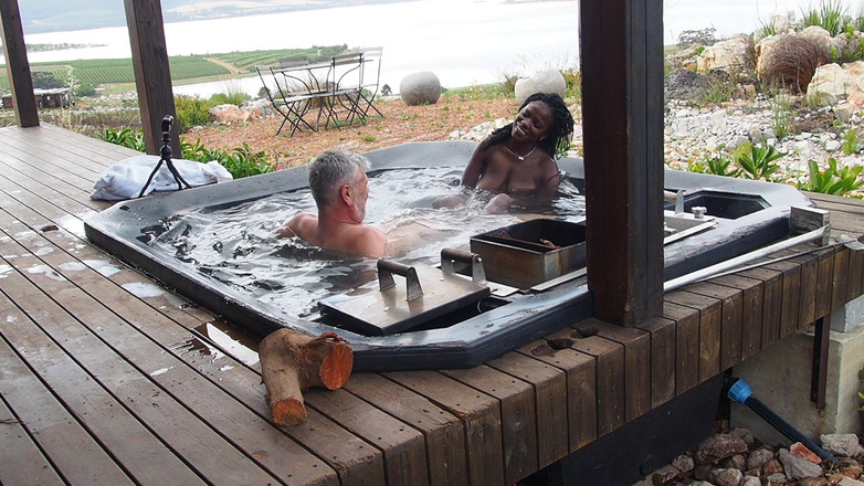 Black Swan: Bình minh trong mây