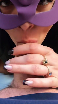 Milfycalla, épisode 119, belle-mère, gilet moelleux rempli de sperme