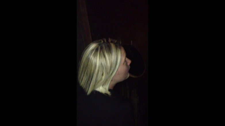 Dogging after dark: Una giornata al gloryhole