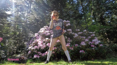Destination Kat: Więcej Yardwork Pee Comp