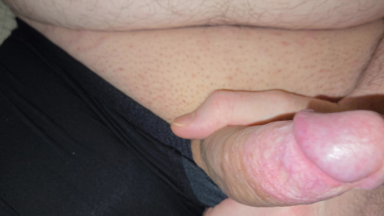 AssPlayLove: Zakar berpakaian diusap