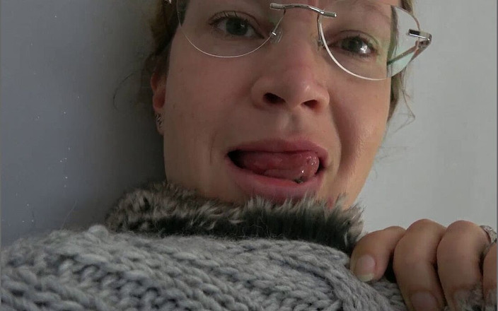 Annika Rose: ウールと毛皮に包まれて