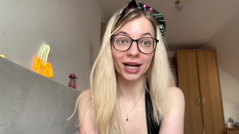 Goddess_Bella_Rae: Jak traktować go jak obiekt - femdom