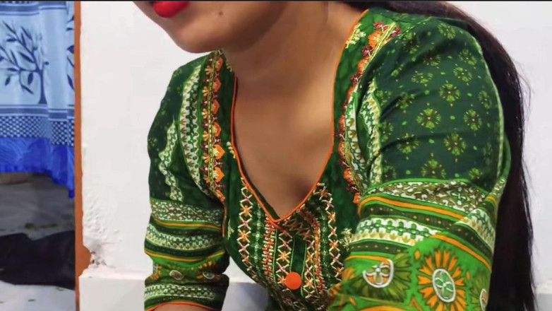 Riya Chowdhury: Bugün çok romantik bir gün ve seksi karımla romantik bir zaman...