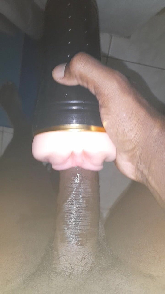 Black guy: Masturbando s10 e5