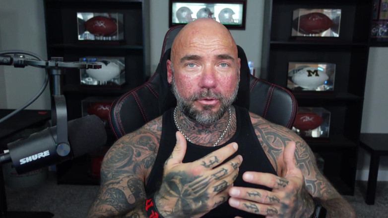 Raw and Uncensored with Masculine Jason: İlginizi çeken kişi yok!