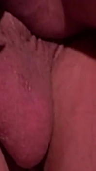 Zralý milf zadek roztažený široký kapající přetékání spermatu