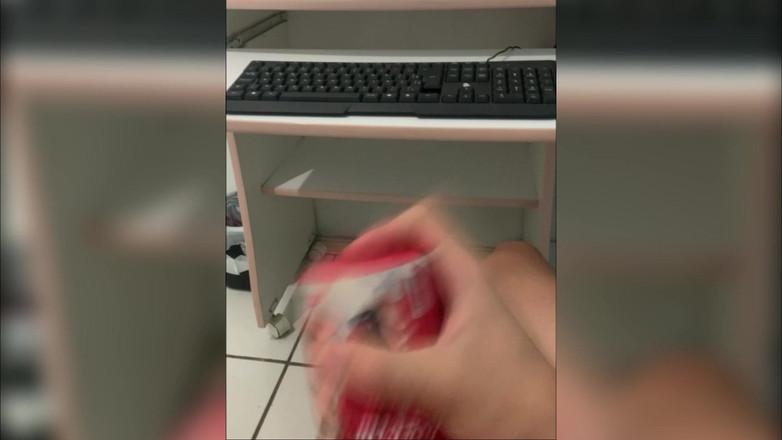 Neitan Safado: 自家製卵で手コキ、話し、売春し、たくさんイく - ソロ