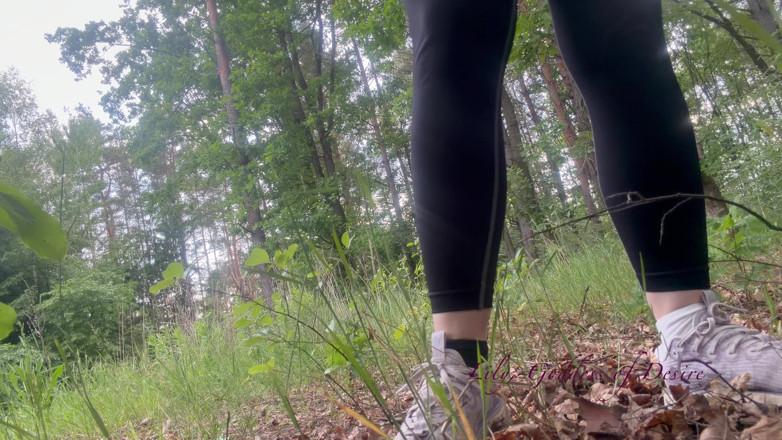 Lily, Goddess of Desire: Outdoor Pee Compilation