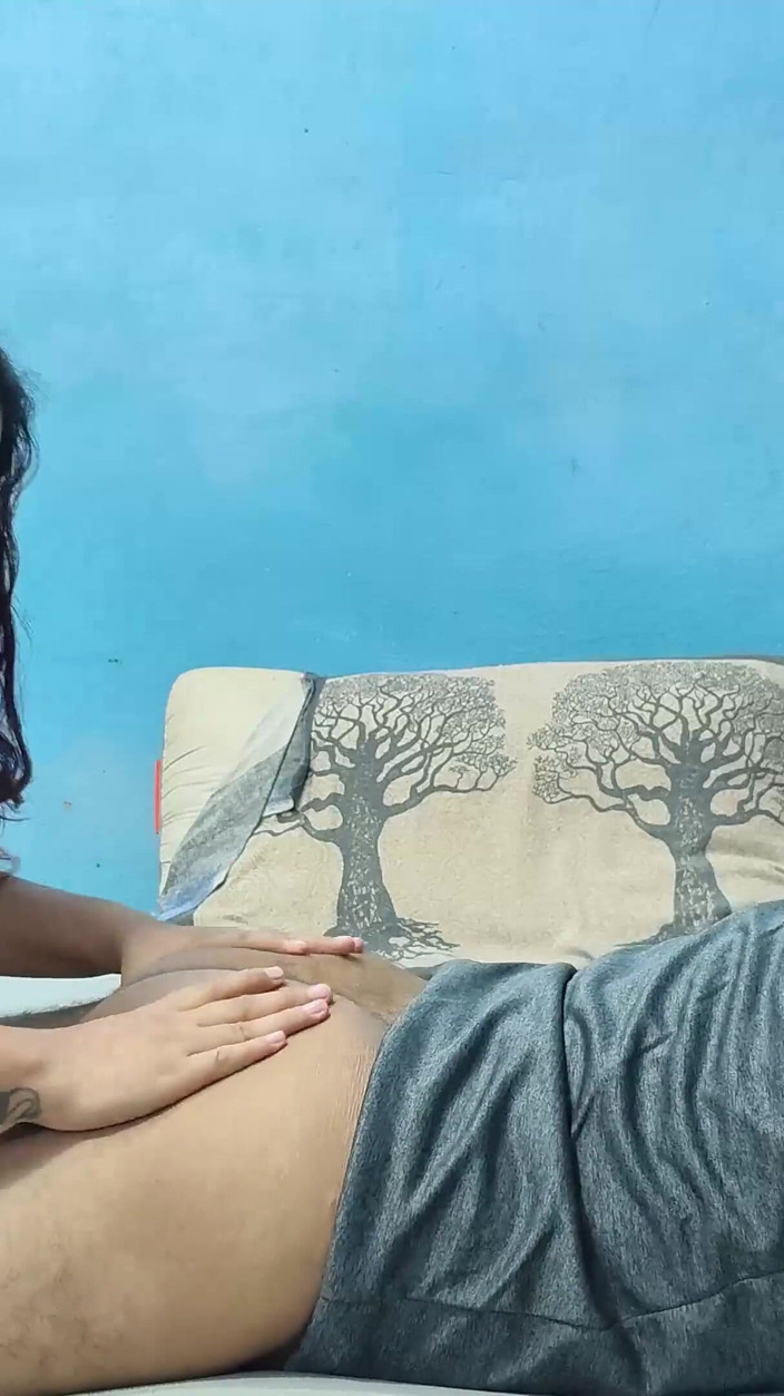 Vaishnavysharunraj: Malayali Wife Massaging Husband Ass Hot Romance