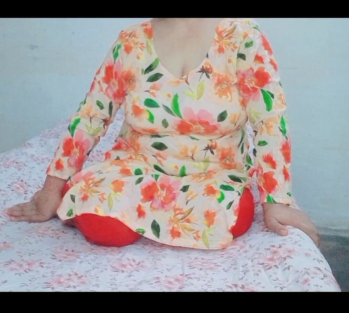 Silent boy: 继女和继父舔肛肛屁股性交