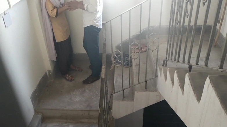 Fantacycutting: Awek pelajar berkongkek dengan guru kelasnya dalam siri kolej