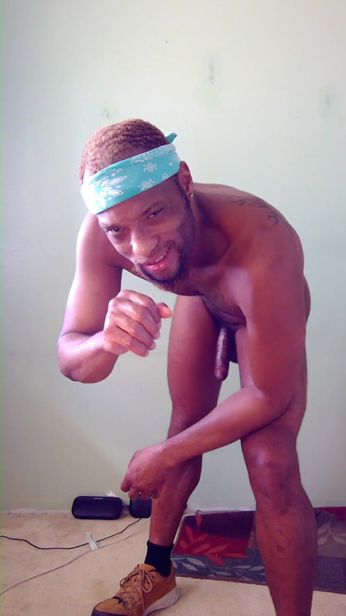 Kennie Jai: Kennie jai senin için çizmelerle mastürbasyon yapıyor