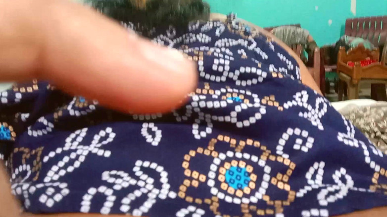 Hot N Sexy: Frumoasă tamil negru model Janhvi Muie fierbinte și futai frumos cu șeful în...