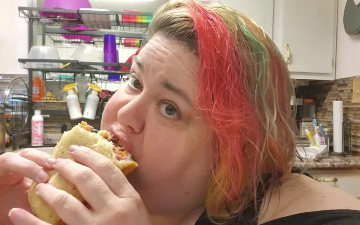 Kitty Delgato: Subway and burps