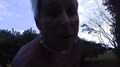 My Porn King: Blonde Milf im Whirpool mit Dildo