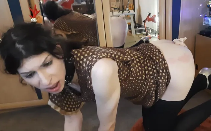 Disciplinater: A Sexy Sissy Deer Is Hardcore Fucked by Santa, Deep...