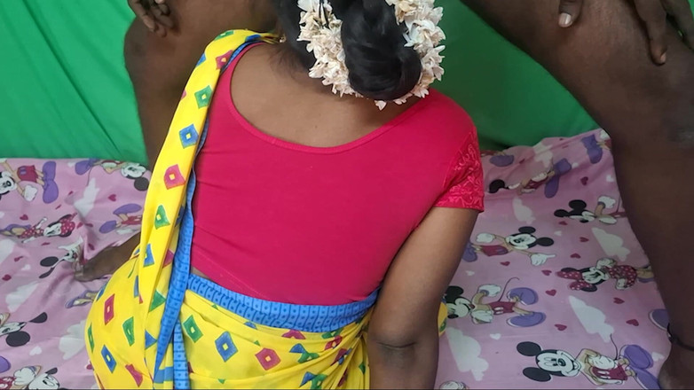 Delightrose: Pemilik toko ngentot sama wanita tamil