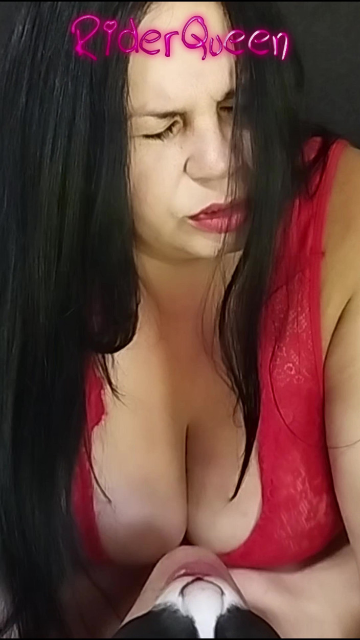 Only Riderqueen BBW Step Mom Latina Alone: Riderqueen scopata, video per fan e follower