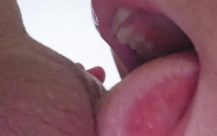 French Julia: Âm hộ hưng phấn chịch và nuốt tinh