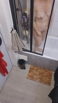 Ağzımda Bana Katıl, Çok Ateşliyim Ve Bir Horoz Istiyorum