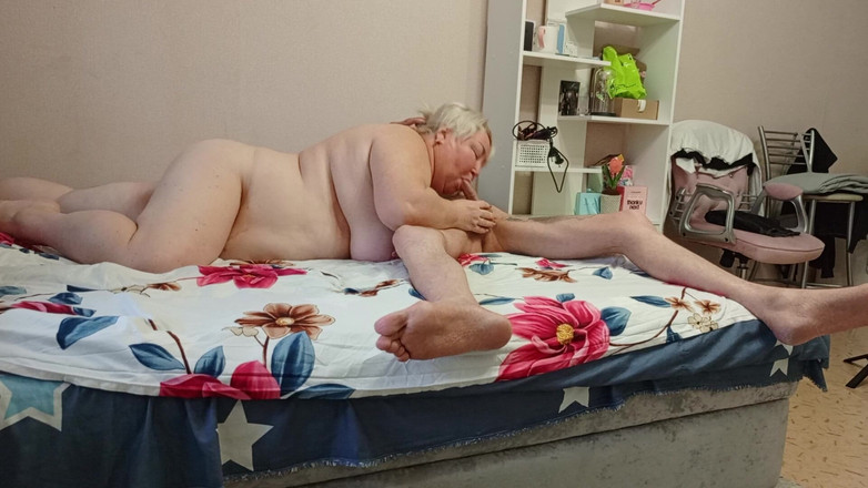 Zona901: Il vicino è venuto a godersi il cazzo e il sapore...