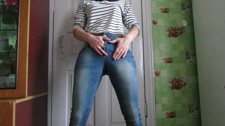 SexyAnka: Isto é para você. Lambe minhas pernas.