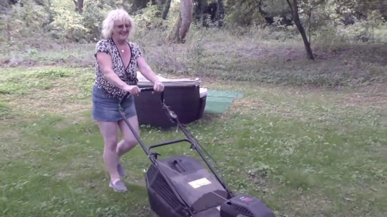 Uk Joolz: Picnic in the Woods Part 1