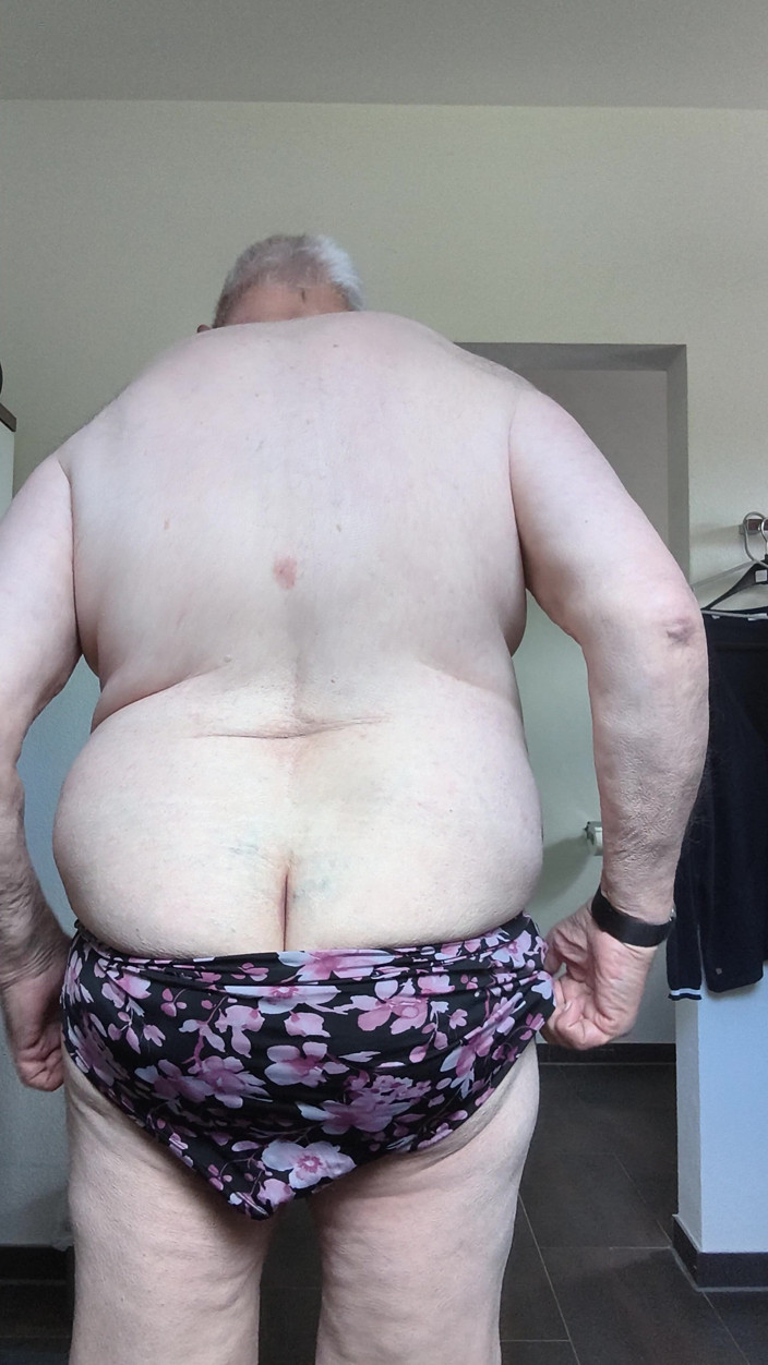Karlchengeil: Wife's Flower Pantie and Belted